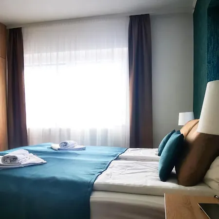 Hevizi Topark Panzio فندق مبيت وإفطار 3*