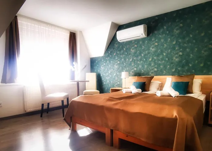 Hevizi Topark Panzio Bed & Breakfast